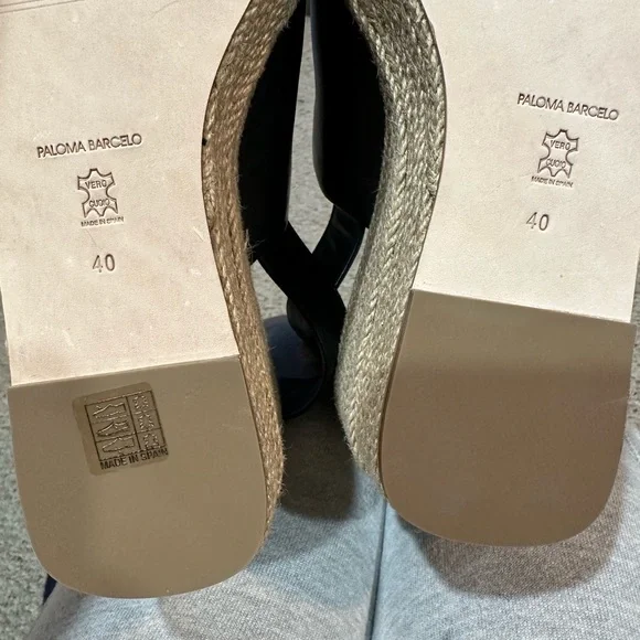 NWOB Paloma Barcelona Lex Napasilk Sandals